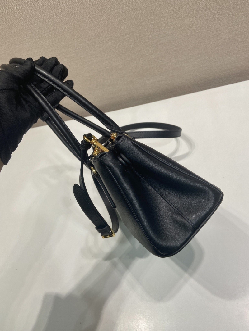 Pra*a top handle bags